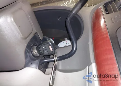 2005 Chrysler Town & Country Lx z USA, uszkodzony, nr VIN 2C4GP44RX5R169188